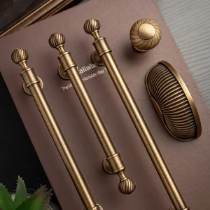 Santaya Brushed Antique Brass Handles Luxury Kitchen Cabinet Pull Wardrobe Dresser Drawer Knob Shell Handle Furniture Hardware